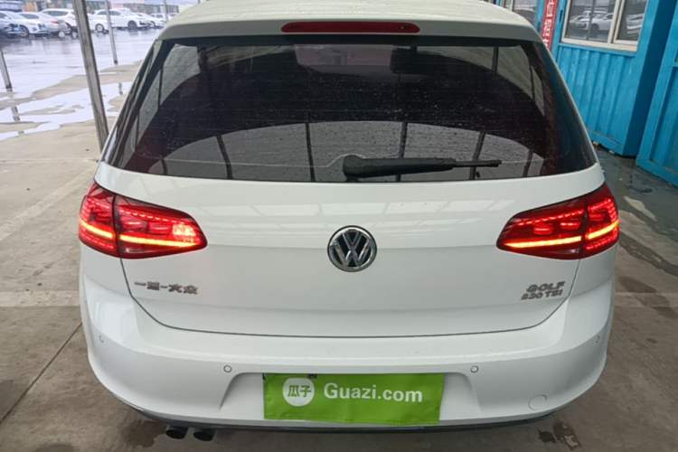 Used Volkswagen Golf 2016 230TSI Automatic Luxury Version Rear