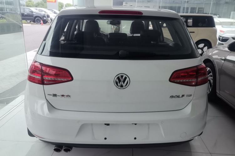 Used Volkswagen Golf 2016 230TSI Automatic Luxury Version Rear