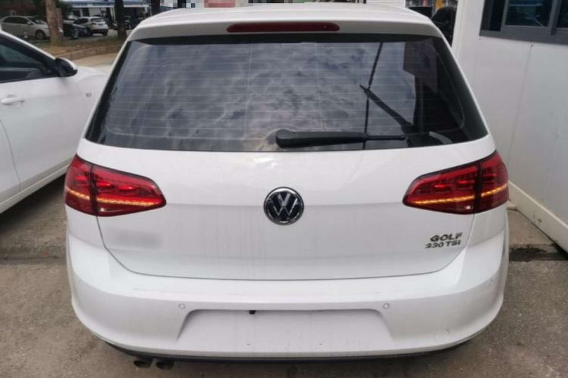 Used Volkswagen Golf 2016 230TSI Automatic Luxury Version Rear