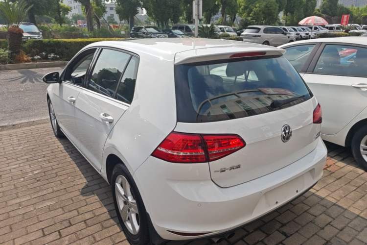 Used Volkswagen Golf 2016 230TSI Automatic Comfort Version Rear Left 45 Deg