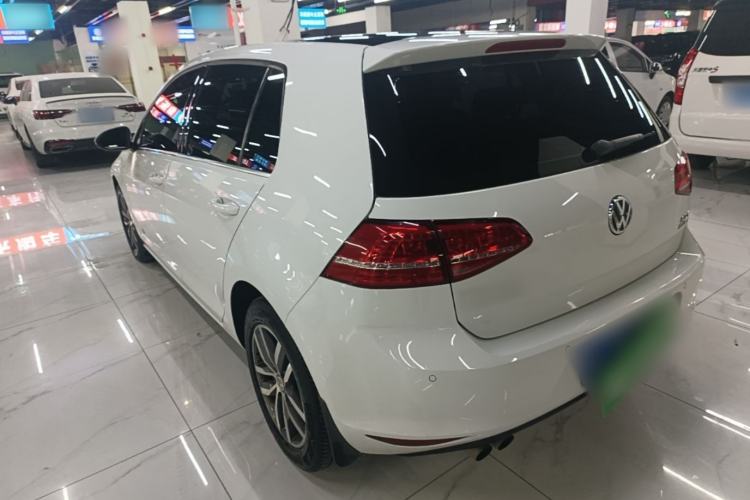 Used Volkswagen Golf 2016 230TSI Automatic Luxury Version Rear Left 45 Deg