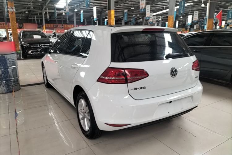 Used Volkswagen Golf 2016 1.6L Automatic Fashion Model Rear Left 45 Deg