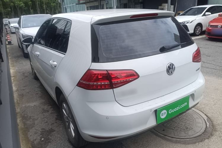 Used Volkswagen Golf 2016 1.6L Automatic Fashion Model Rear Left 45 Deg