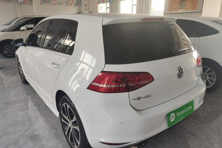 Used Volkswagen Golf 2016 230TSI Automatic Comfort Version Rear Left 45 Deg