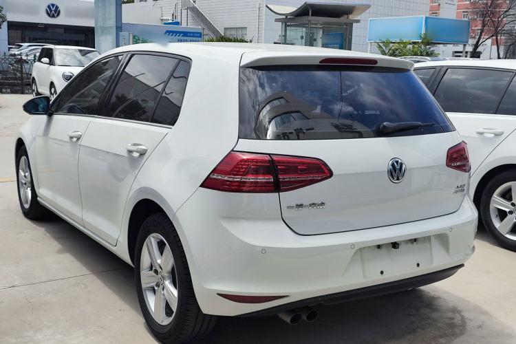 Used Volkswagen Golf 2016 230TSI Automatic Comfort Version Rear Left 45 Deg