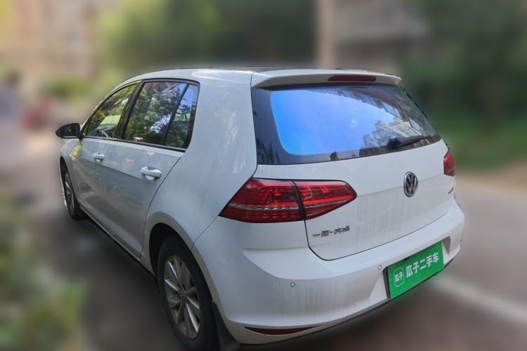 Used Volkswagen Golf 2016 1.6L Automatic Fashion Model Rear Left 45 Deg