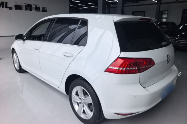 Used Volkswagen Golf 2016 1.6L Automatic Comfort Model Rear Left 45 Deg