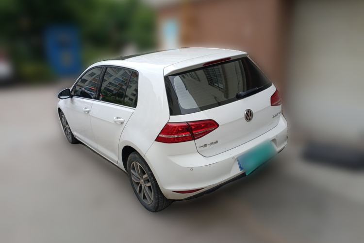 Used Volkswagen Golf 2016 230TSI Automatic Luxury Version Rear Left 45 Deg