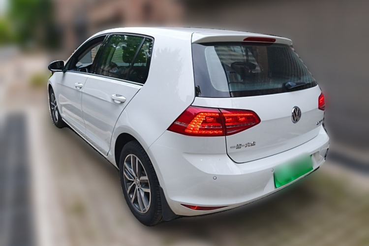 Used Volkswagen Golf 2016 230TSI Automatic Luxury Version Rear Left 45 Deg