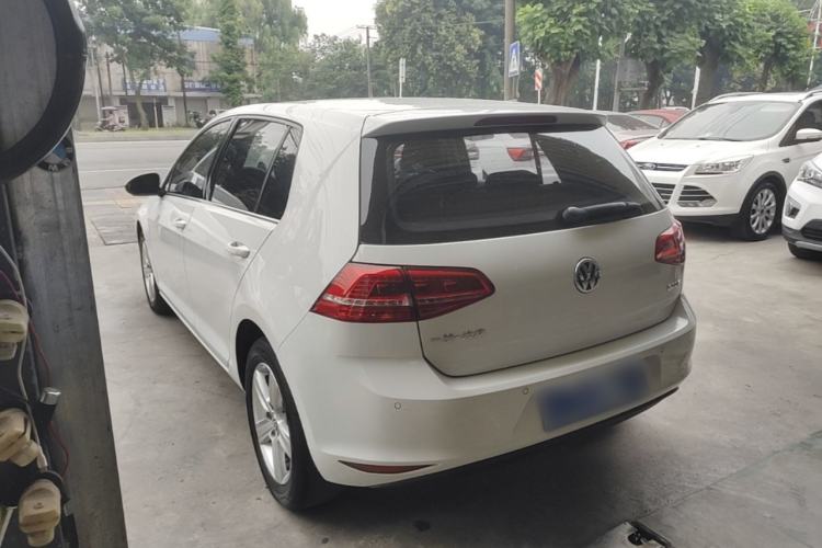 Used Volkswagen Golf 2016 1.6L Automatic Comfort Model Rear Left 45 Deg