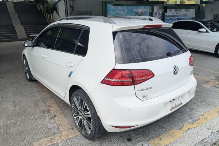 Used Volkswagen Golf 2016 1.6L Automatic Comfort Model Rear Left 45 Deg