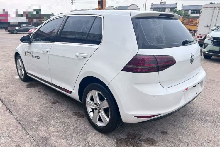 Used Volkswagen Golf 2016 1.6L Automatic Fashion Model Rear Left 45 Deg