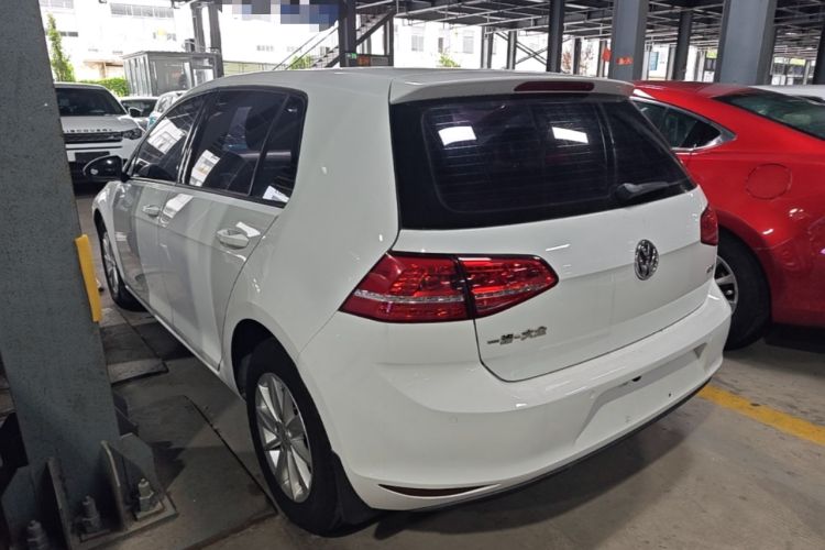 Used Volkswagen Golf 2016 1.6L Automatic Fashion Model Rear Left 45 Deg