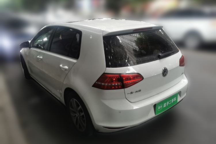 Used Volkswagen Golf 2016 230TSI Automatic Luxury Version Rear Left 45 Deg