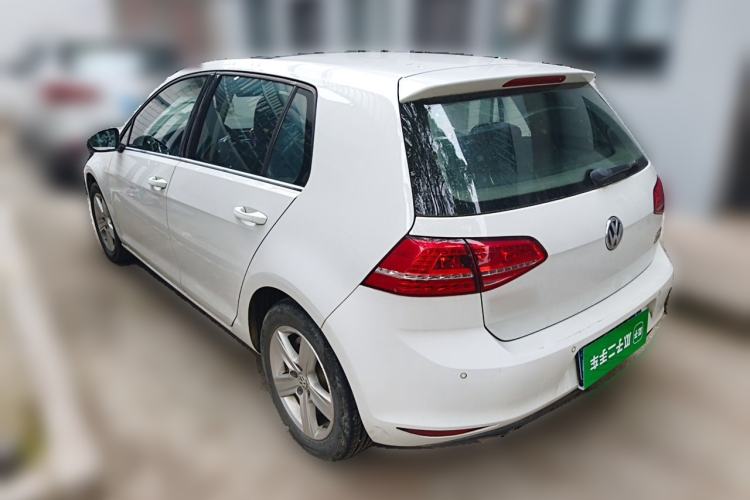 Used Volkswagen Golf 2016 230TSI Automatic Comfort Version Rear Left 45 Deg