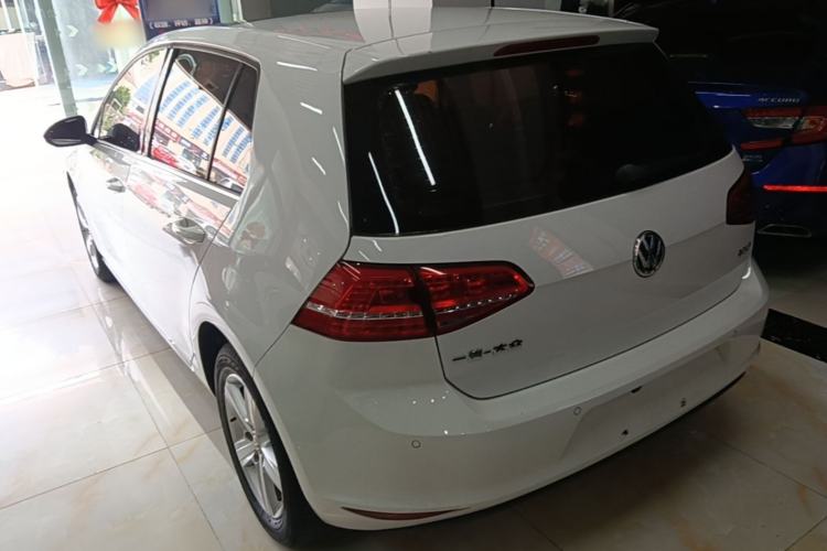 Used Volkswagen Golf 2016 1.6L Automatic Comfort Model Rear Left 45 Deg