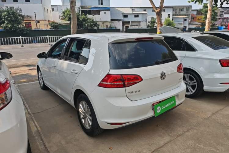 Used Volkswagen Golf 2016 1.6L Automatic Fashion Model Rear Left 45 Deg