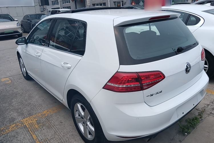 Used Volkswagen Golf 2016 230TSI Automatic Comfort Version Rear Left 45 Deg