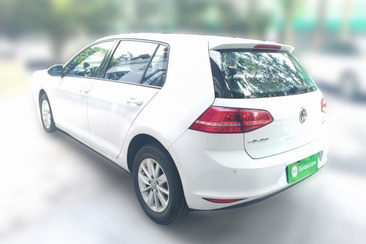 Used Volkswagen Golf 2016 1.6L Automatic Fashion Model Rear Left 45 Deg