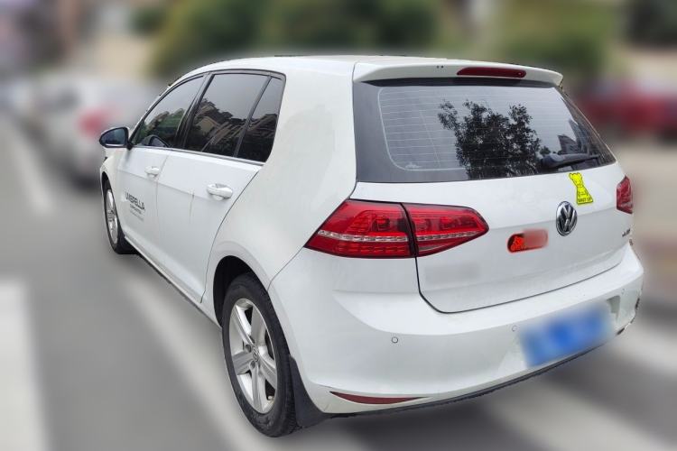Used Volkswagen Golf 2016 1.6L Automatic Comfort Model Rear Left 45 Deg