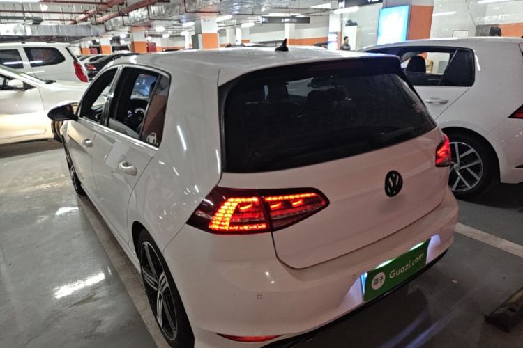 Used Volkswagen Golf 2016 1.4TSI Automatic R-Line Rear Left 45 Deg
