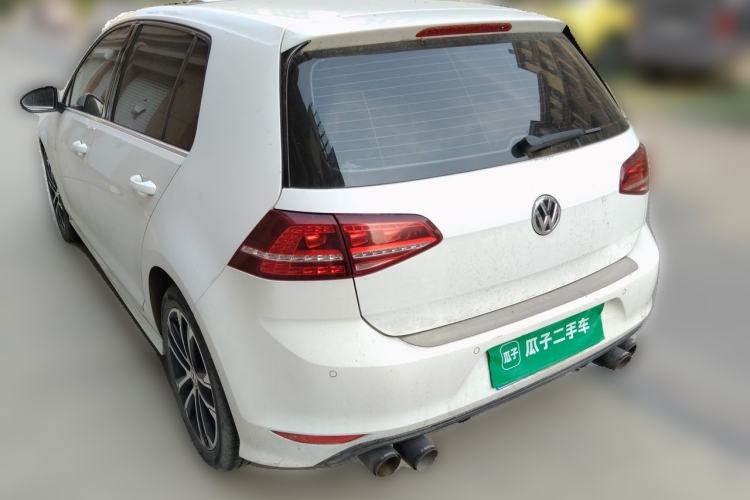 Used Volkswagen Golf 2016 1.4TSI Automatic R-Line Rear Left 45 Deg