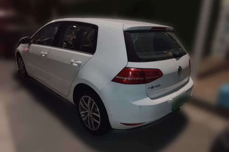 Used Volkswagen Golf 2016 230TSI Automatic Luxury Version Rear Left 45 Deg