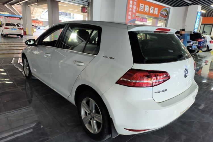 Used Volkswagen Golf 2016 1.6L Automatic Comfort Model Rear Left 45 Deg
