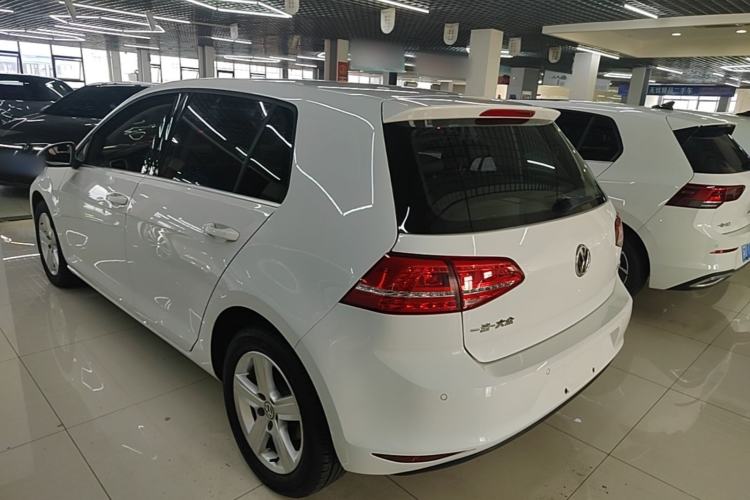 Used Volkswagen Golf 2016 1.6L Automatic Comfort Model Rear Left 45 Deg