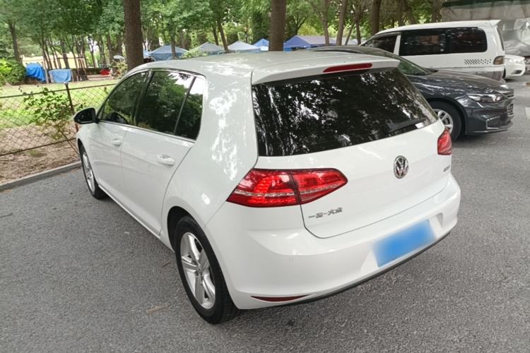 Used Volkswagen Golf 2016 1.6L Automatic Comfort Model Rear Left 45 Deg
