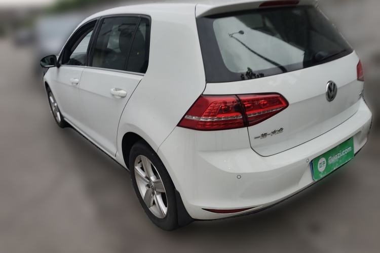 Used Volkswagen Golf 2016 230TSI Manual Comfort Version Rear Left 45 Deg