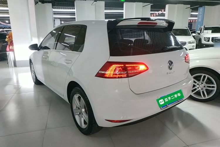 Used Volkswagen Golf 2016 1.6L Automatic Comfort Model Rear Left 45 Deg