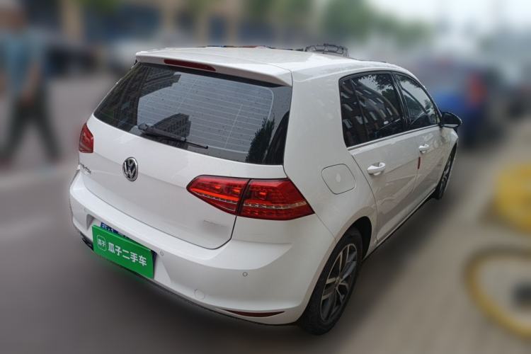 Used Volkswagen Golf 2016 230TSI Automatic Luxury Version Rear Right 45 Deg