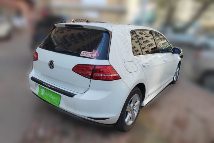Used Volkswagen Golf 2016 1.6L Automatic Comfort Model Rear Right 45 Deg