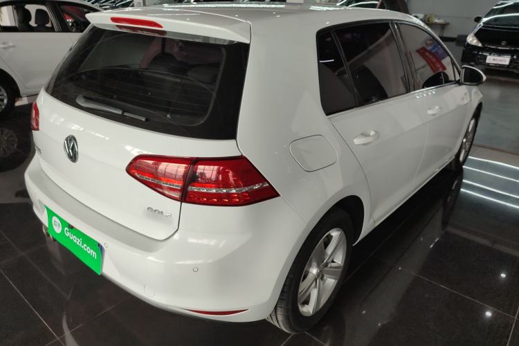 Used Volkswagen Golf 2016 230TSI Automatic Comfort Version Rear Right 45 Deg