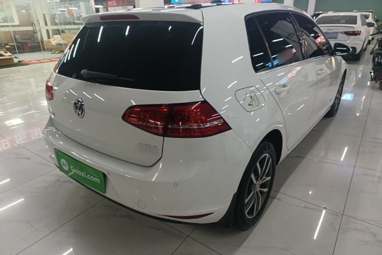 Used Volkswagen Golf 2016 230TSI Automatic Luxury Version Rear Right 45 Deg
