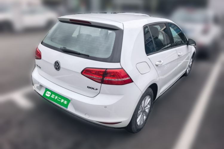 Used Volkswagen Golf 2016 1.6L Manual Fashion Edition Rear Right 45 Deg