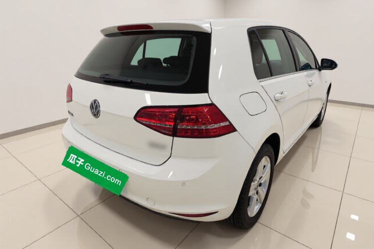 Used Volkswagen Golf 2016 1.6L Automatic Comfort Model Rear Right 45 Deg