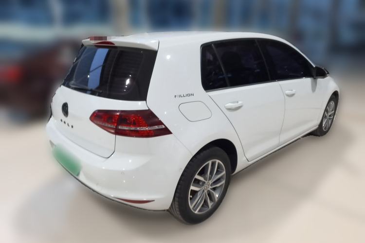 Used Volkswagen Golf 2016 230TSI Automatic Luxury Version Rear Right 45 Deg