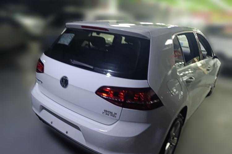 Used Volkswagen Golf 2016 230TSI Automatic Comfort Version Rear Right 45 Deg