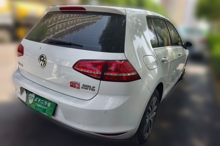 Used Volkswagen Golf 2016 230TSI Automatic Luxury Version Rear Right 45 Deg