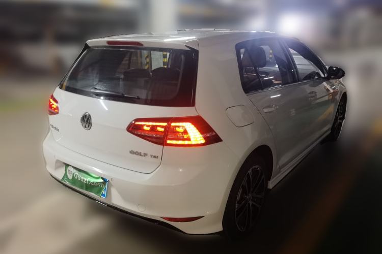Used Volkswagen Golf 2016 1.4TSI Automatic R-Line Rear Right 45 Deg