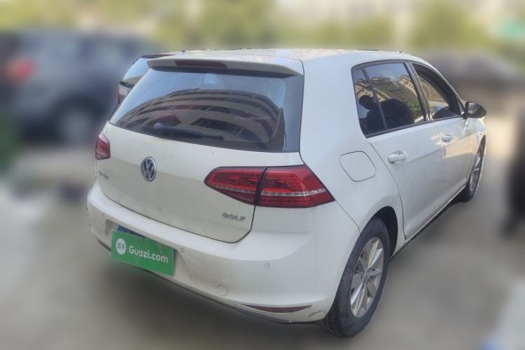 Used Volkswagen Golf 2016 1.6L Automatic Fashion Model Rear Right 45 Deg