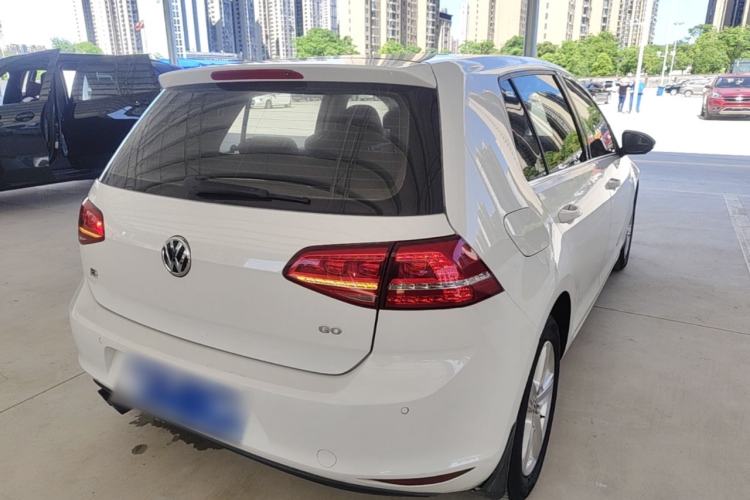 Used Volkswagen Golf 2016 230TSI Automatic Comfort Version Rear Right 45 Deg