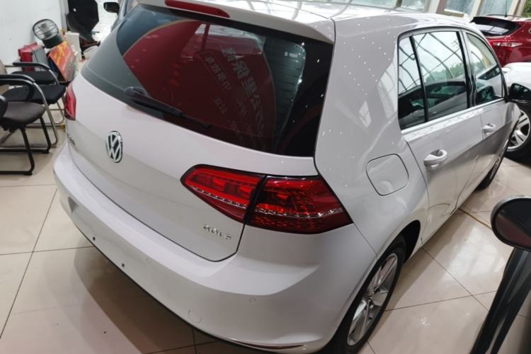 Used Volkswagen Golf 2016 1.6L Automatic Comfort Model Rear Right 45 Deg