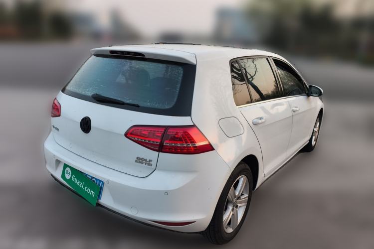 Used Volkswagen Golf 2016 230TSI Automatic Comfort Version Rear Right 45 Deg