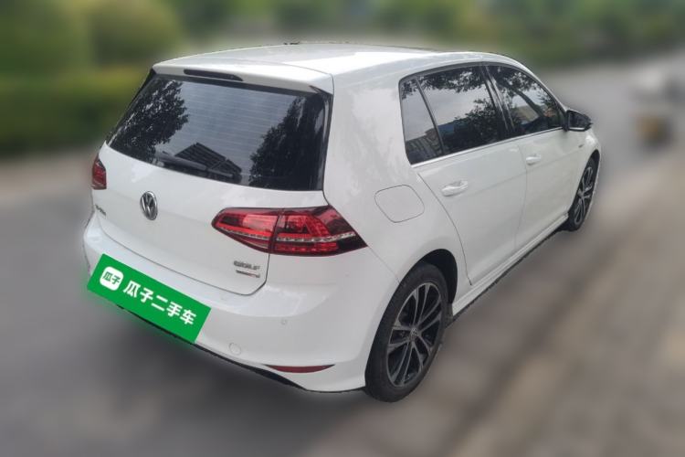Used Volkswagen Golf 2016 1.4TSI Automatic R-Line Rear Right 45 Deg