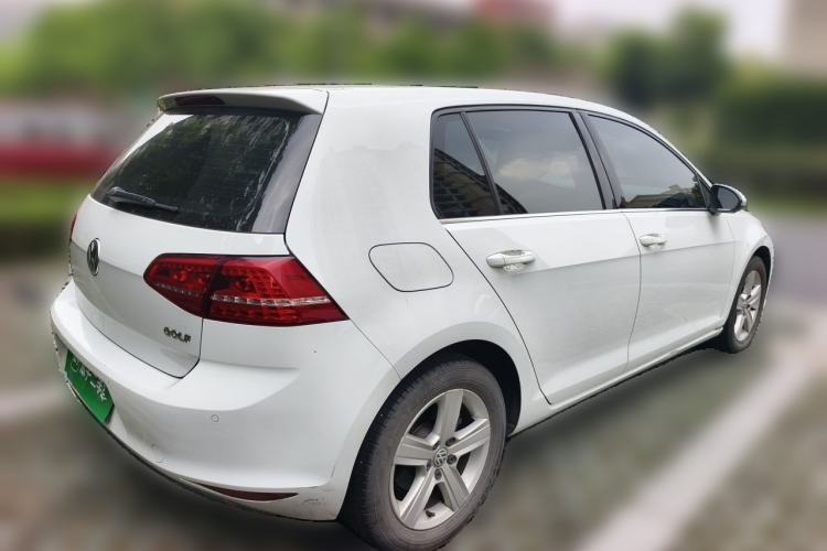 Used Volkswagen Golf 2016 1.6L Automatic Comfort Model Rear Right 45 Deg