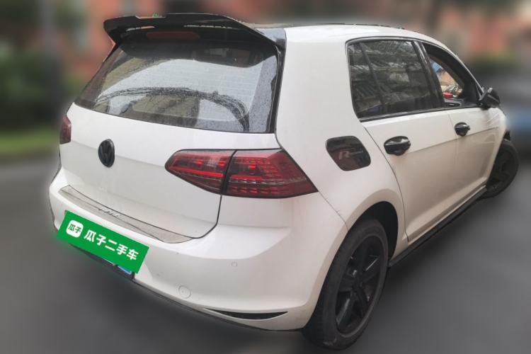 Used Volkswagen Golf 2016 1.6L Automatic Comfort Model Rear Right 45 Deg