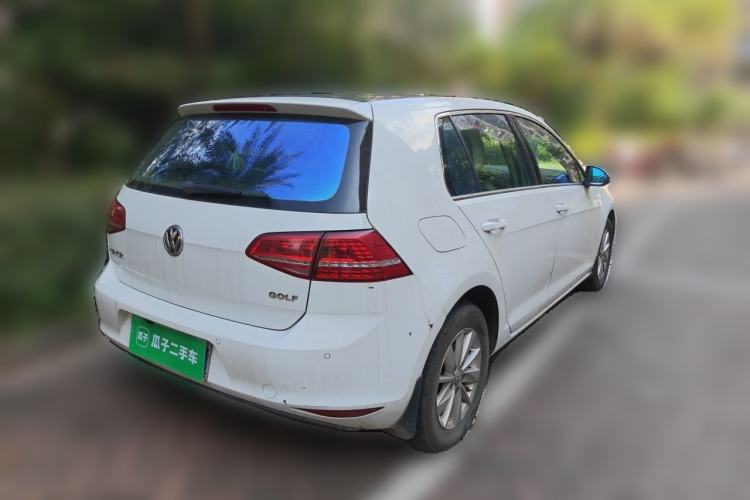 Used Volkswagen Golf 2016 1.6L Automatic Fashion Model Rear Right 45 Deg